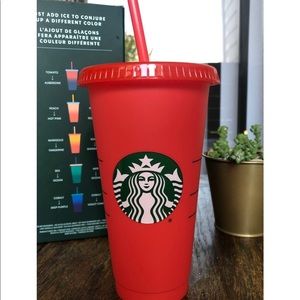 Starbucks color changing cup